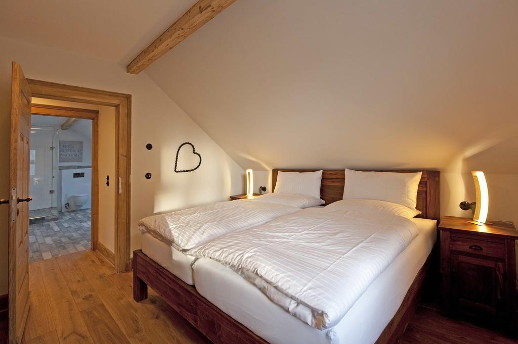 Hotel 1782 "Aussenstelle" Premiumwohnungen - Contactless Self Check-In 雷姆沙伊德 外观 照片